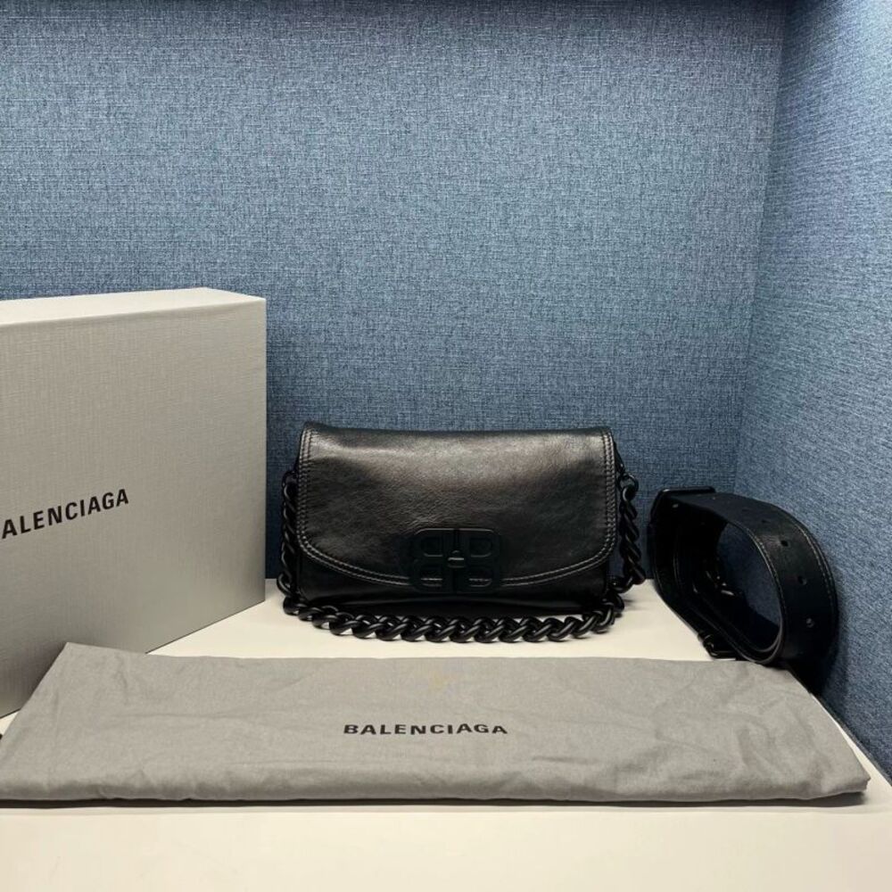 Balenciaga Women Pre-Loved Bag Very Good Condition
